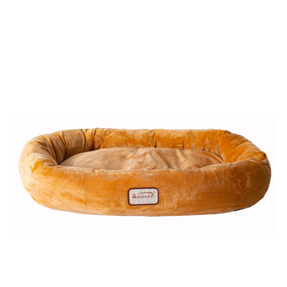 Cama y tapete grande para mascotas con refuerzo Armarkat en color marrón tierra - Modelo D02CZS-L
