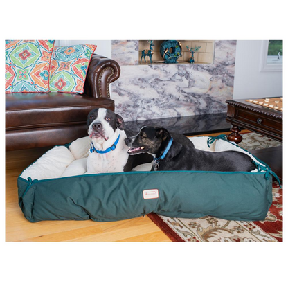 Cama y tapete extra grande para mascotas Armarkat en verde y marfil - Modelo D04HML/MB-X