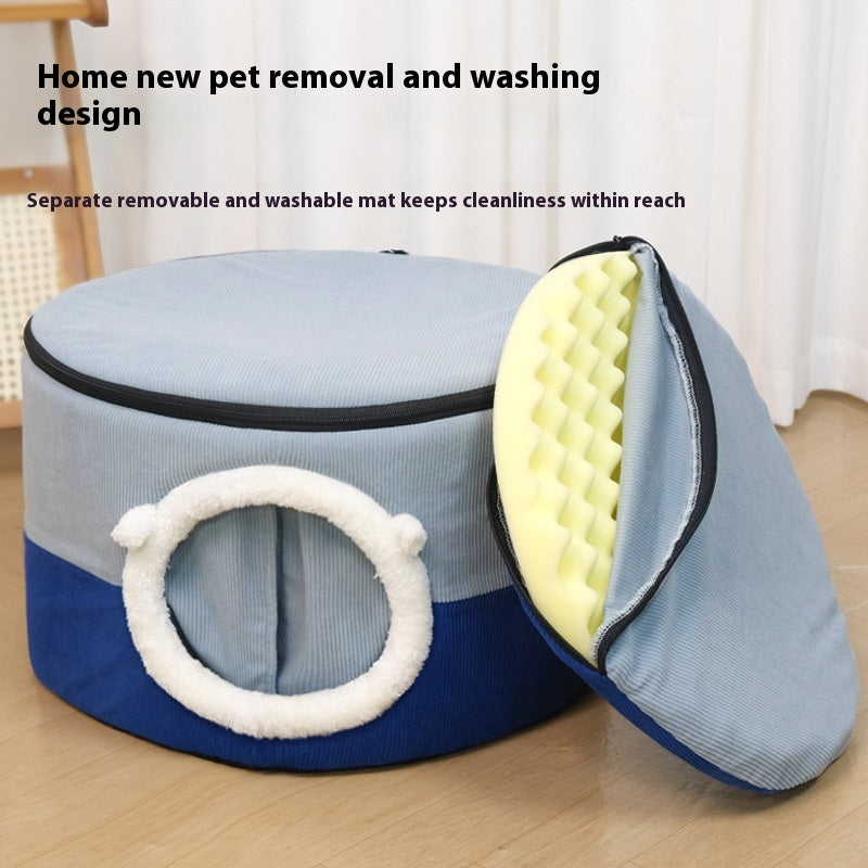 Enclosed Winter Cat & Dog House – 3 Sizes for All Breeds & Weights